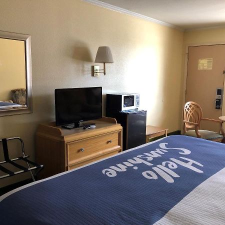 Days Inn By Wyndham Alamogordo White Sands Eksteriør bilde
